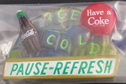 9372-1 € 3,00 coca cola magneet pause refresh.jpeg